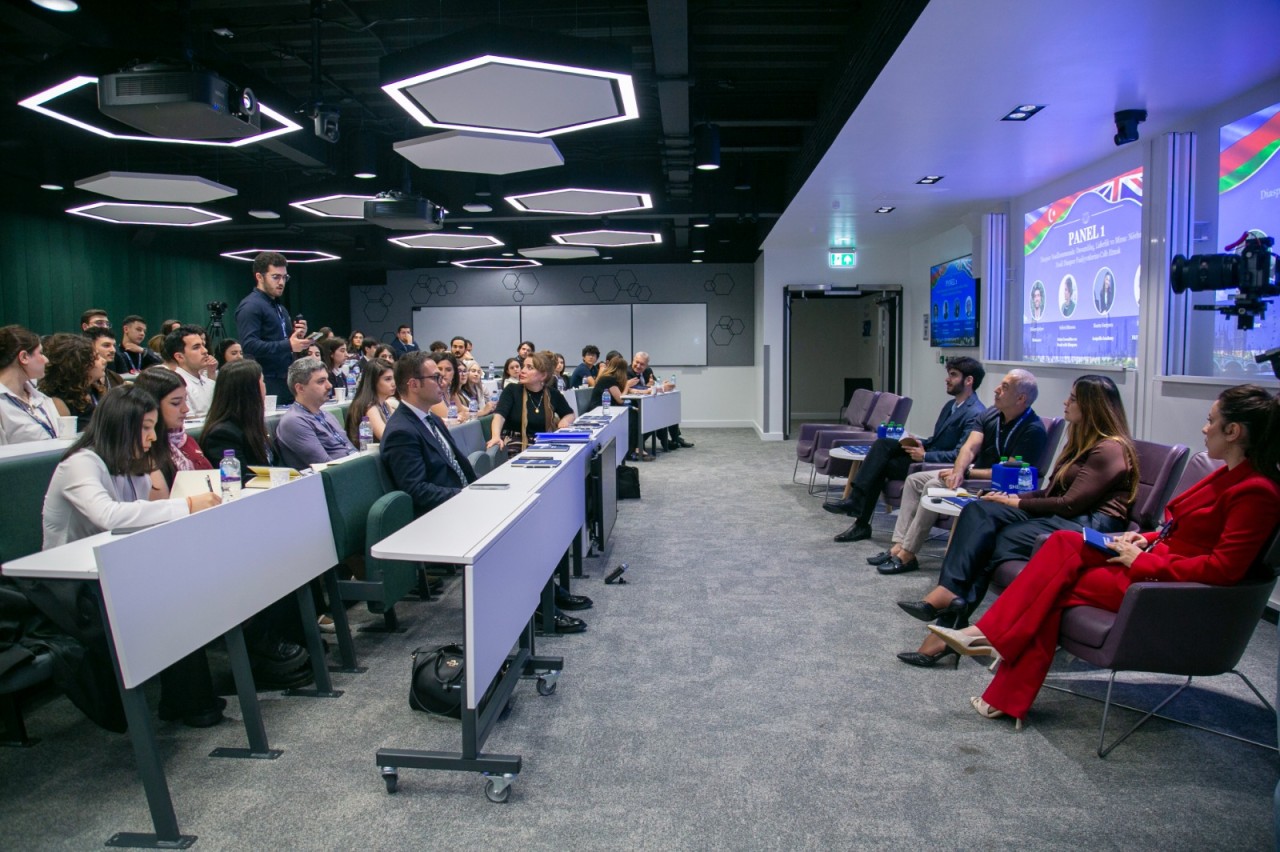 Fuad Muradov Londonda forumda iştirak edib  - FOTOLAR